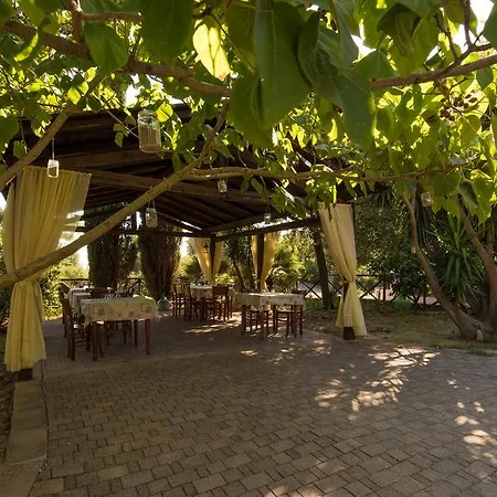 Corte Degli Struzzi Pescia Romana